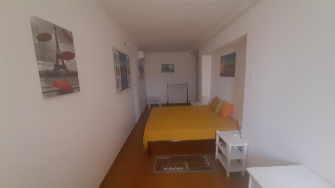Old Captain'S Apartments - In A Pine Wood By The Sea And Tennis Courts Split Kültér fotó