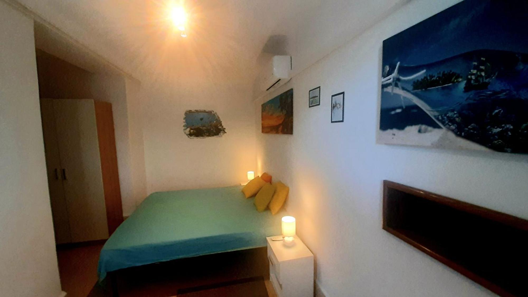 Old Captain'S Apartments - In A Pine Wood By The Sea And Tennis Courts Split Szoba fotó