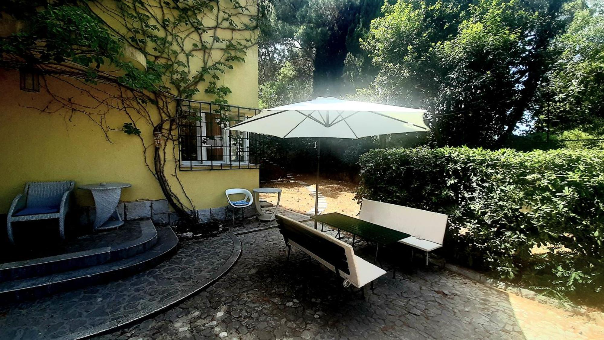 Old Captain'S Apartments - In A Pine Wood By The Sea And Tennis Courts Split Szoba fotó